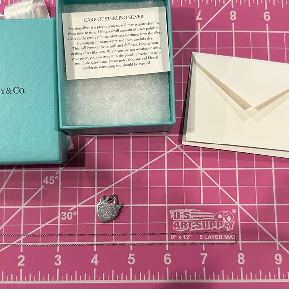 SOLD Auth Return to Tiffany & Co Devil charm w/ blue enamel horns & 16” chain - Picture 7 of 12